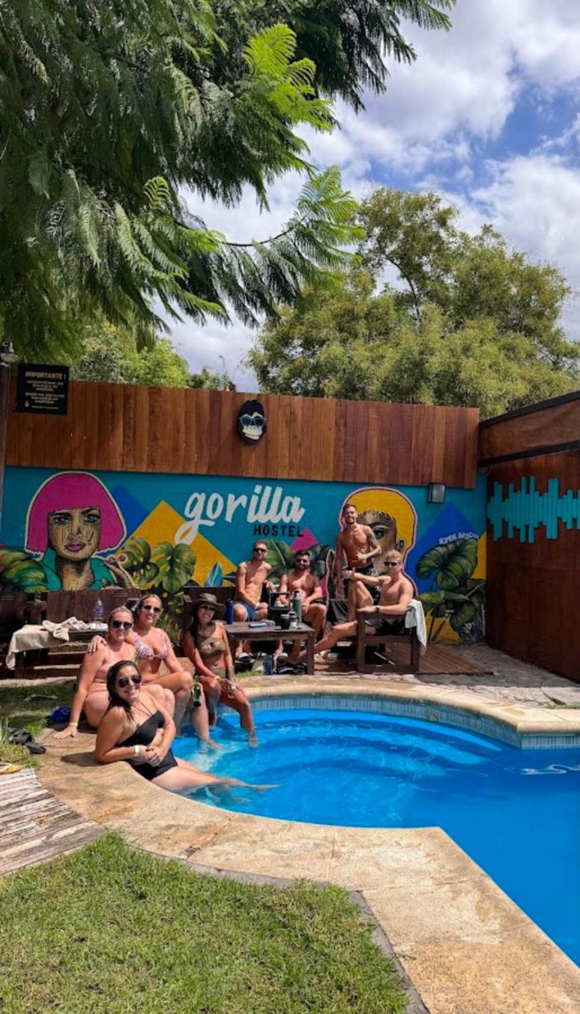 Gorilla Hostel Mendoza Exterior foto